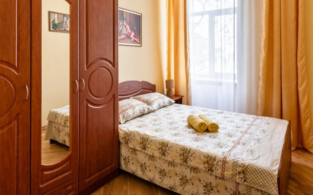 Three separate bedrooms on Square Rynok