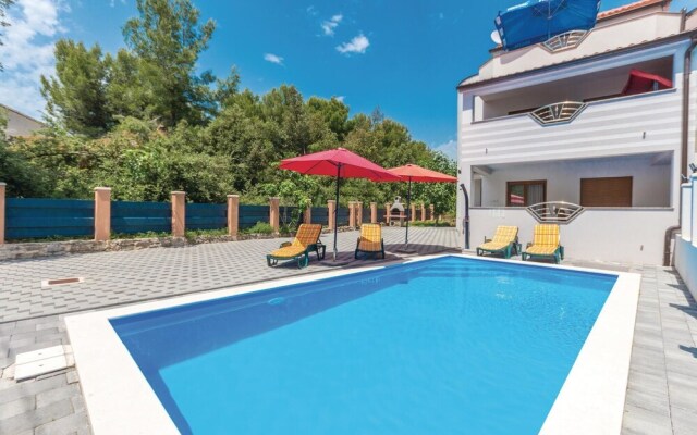Awesome Home in Pakostane With 4 Bedrooms, Wifi and Outdoor Swimming Pool