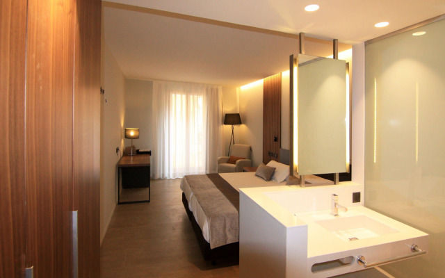 Hotel Raval de la Mar
