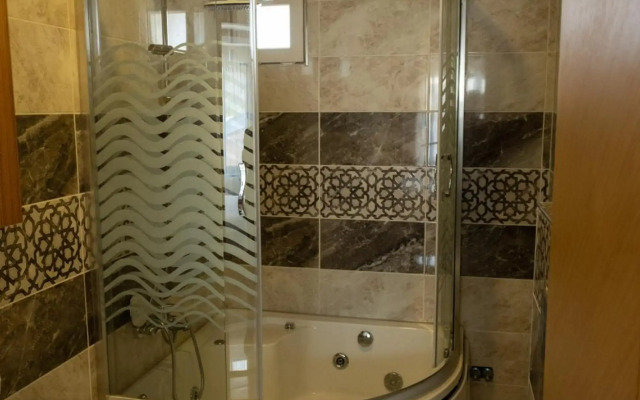 Lotus Park Hotel