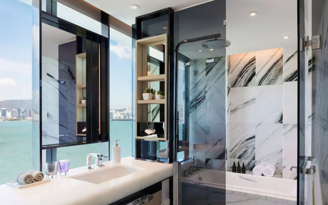Hyatt Centric Victoria Harbour