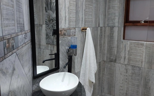 Twins Guest House Astoni