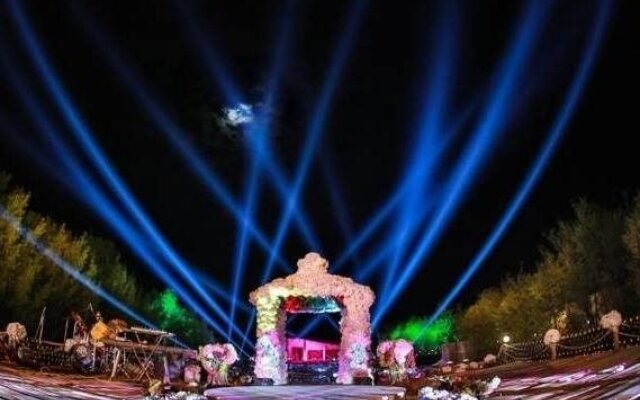 Lijiang Scenery Retreats Lake Front Villa Resort