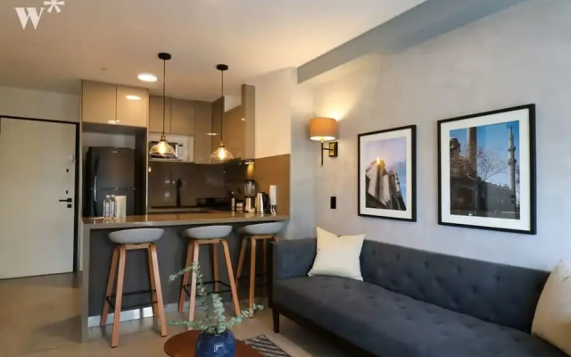 w Beautiful 2BR in San Isidro
