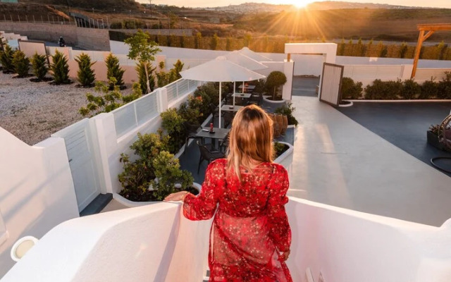 Santoterra Antigua Suites