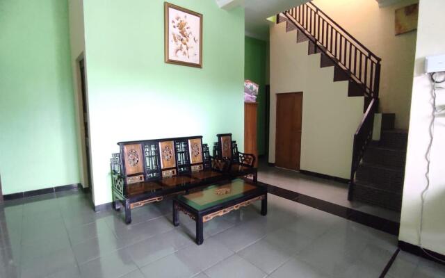 RedDoorz near RSUD Kebumen 2