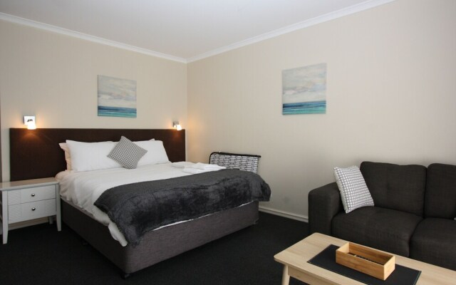 Resort Serviced Apartments - Mandurah