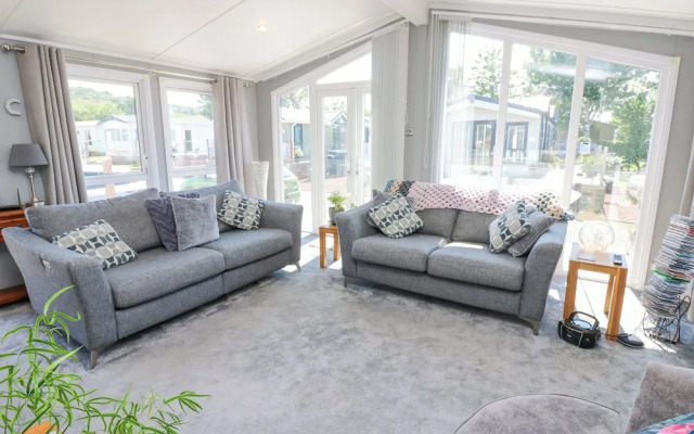 A and C Lodge-plot 21