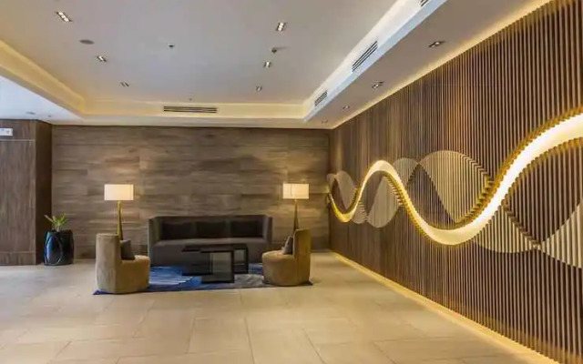 CSuites at 8 Newtown Residences