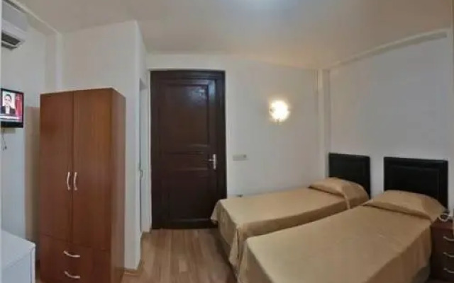 The Little House Hostel