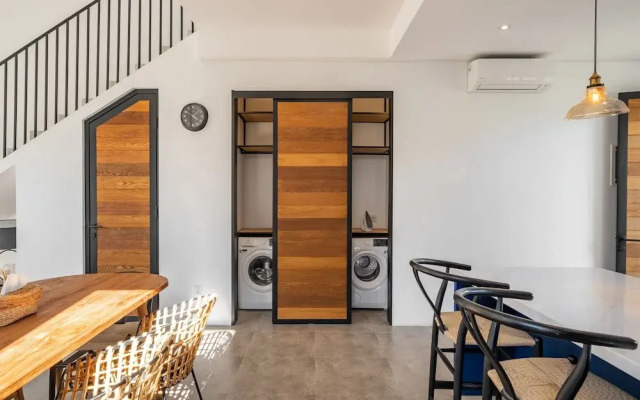 Stylish 3BR Villa Myla By Azure