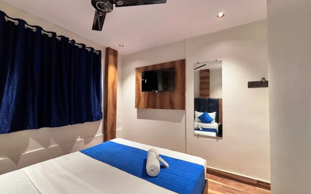 Hotel Lavish Park