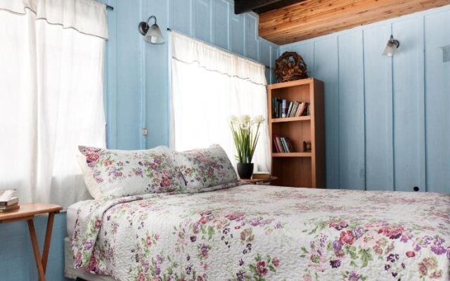 Casa Azul Bed & Breakfast