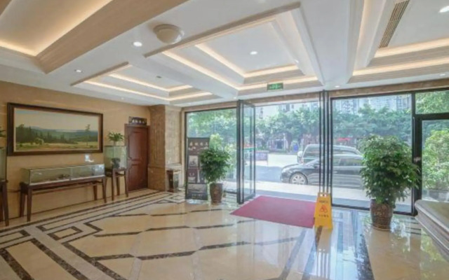 Chongqing Ba Bai Feng Traders Hotel