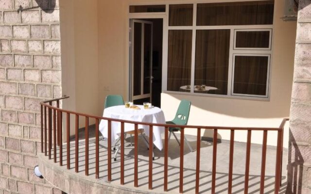 Albert House Hotel and Tours