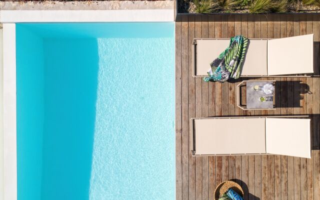 Art Blue Villas