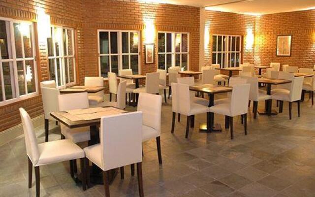 La Barraca Hotel & Resort