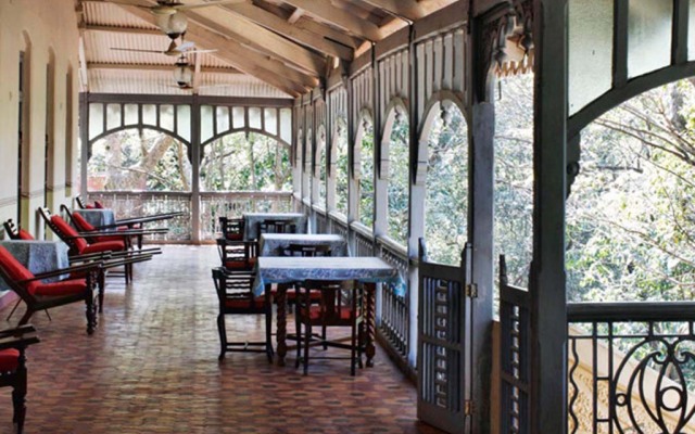 Dune Barr House - Verandah in the Forest