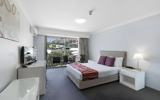 Airlie Beach Hotel