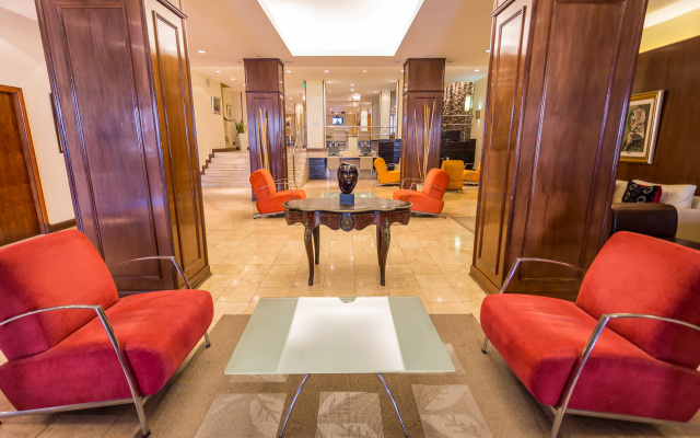 Gran Hotel Dora
