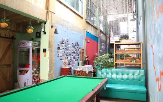 Chunyu Qiyuan International Youth Hostel