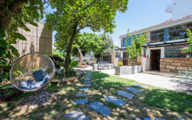 Flowers like Jinmi Anning Island Inn