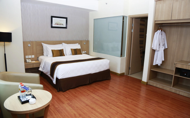 Golden Tulip Galaxy Hotel