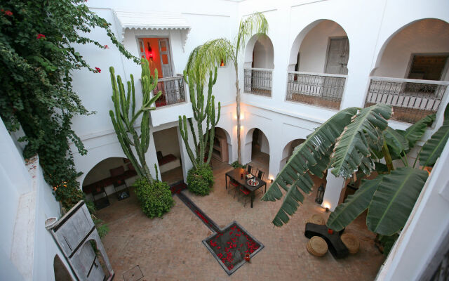 Riad O2