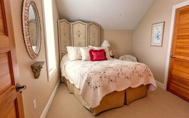 Village House Inn Vacation Rental