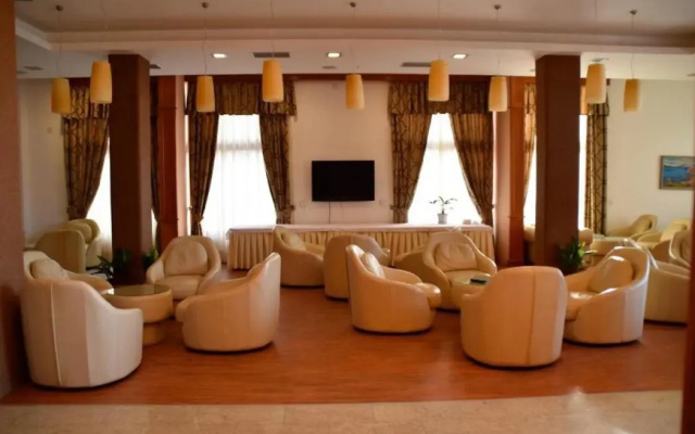 Hotel Millennium