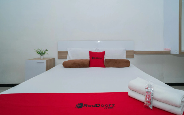 RedDoorz Syariah near Transmart MX Malang