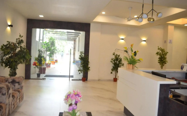 Hotel Anuradha Deluxe by OYO Rooms