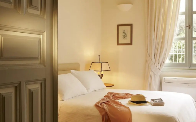 Aria Lito Mansion