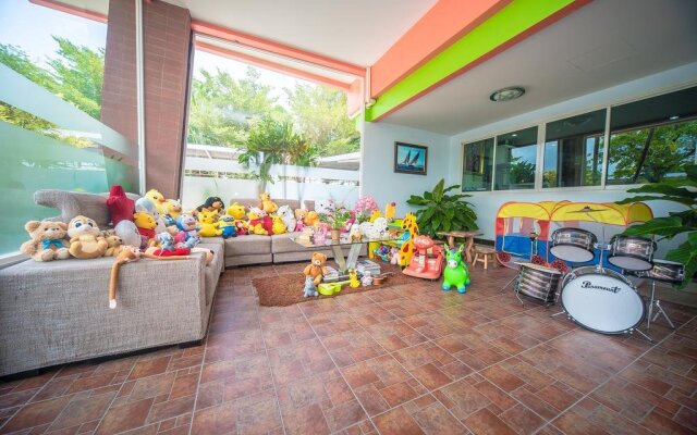 Santiphap Villa & Hotel