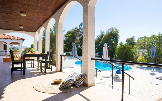Minas Villa