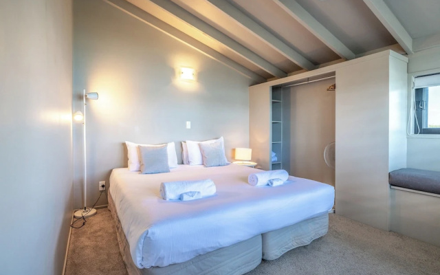 Spinnaker Watch - Waiheke Island – Guest Rooms – Surfdale