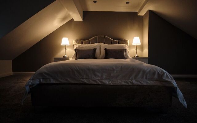 The Townhouse Simple2let Serviced Apartments