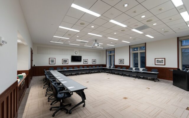The Knight Center at Washington University