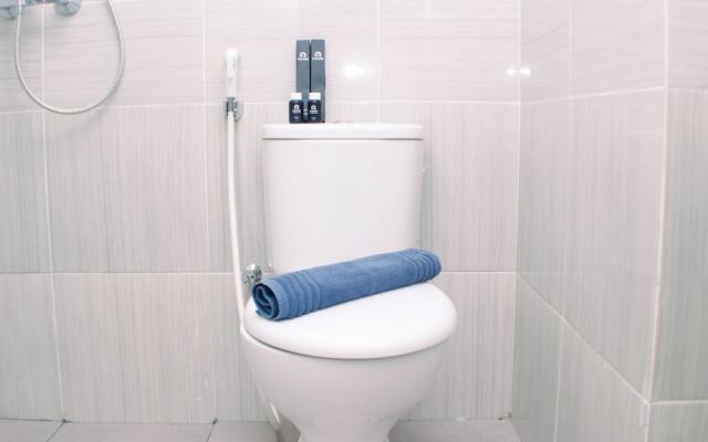 Homey And Minimalist Studio At Vasanta Innopark Apartment