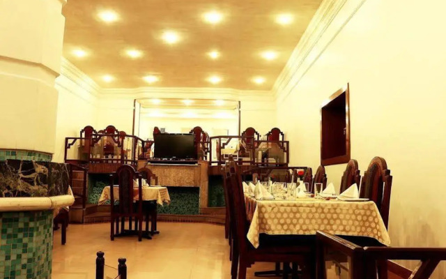OYO 1346 Manthan Hotel