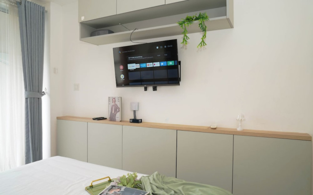 Comfortable Space And Neat Studio At Apartment Citra Living