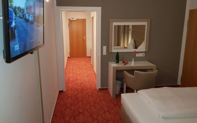 Confour Hotel