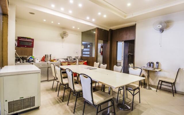 FabHotel Nest Inn Gomti Nagar