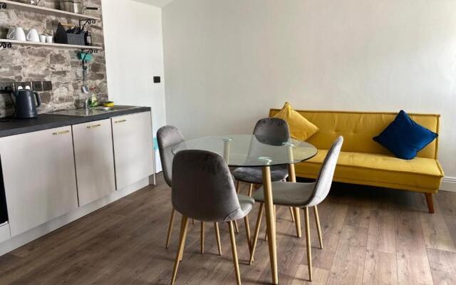 The Roadshed Apartments @ Rohans Farm