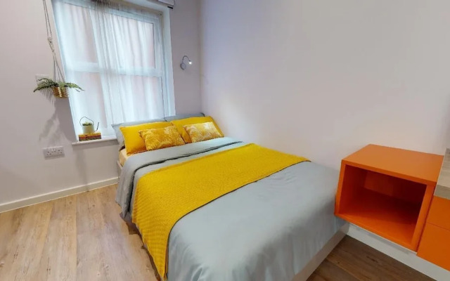 Student Only Studio with Kitchenette