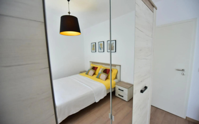 FLH - LULU Apartment