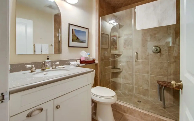 Gorgeous Ocean View Condo with Pool & Spa SURF9 by RedAwning