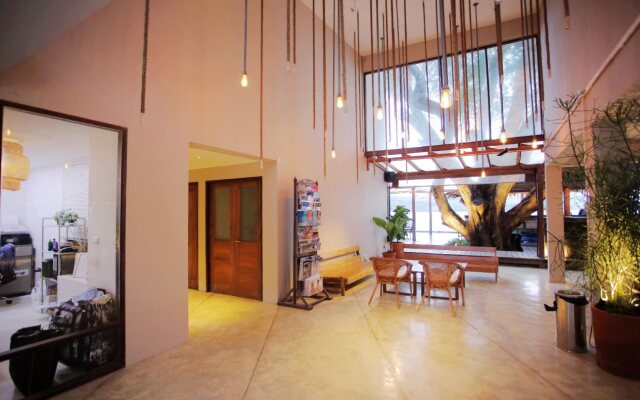 SEA SUN Bed & Beyond