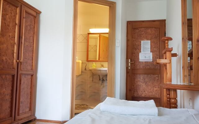 Hotel Paár Szieszta