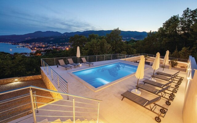 Amazing Home in Kastav With Wifi and 4 Bedrooms